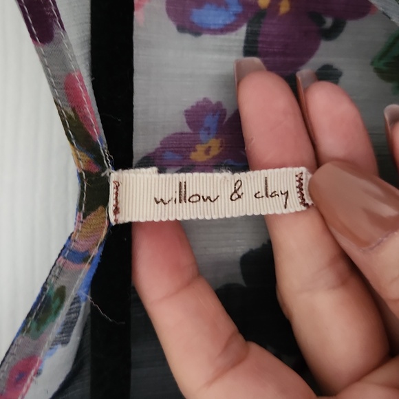 Floral flowy blouse - Picture 4 of 8